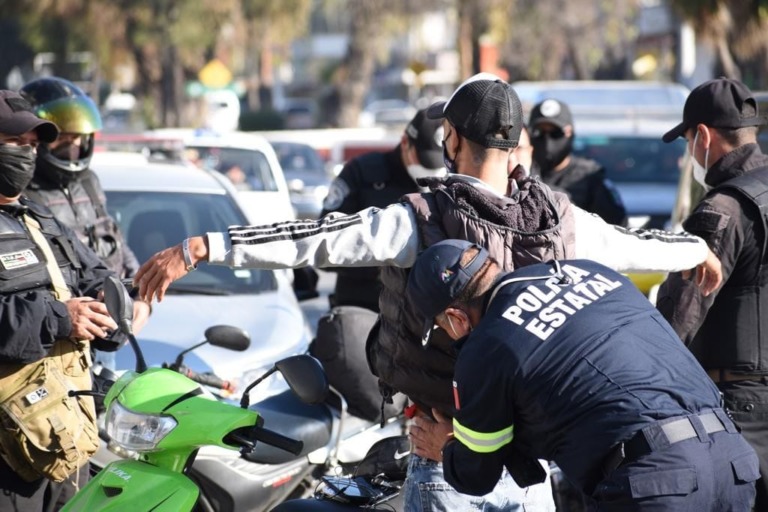 Revisión de motos y motonetas para inhibir el delito en Coacalco