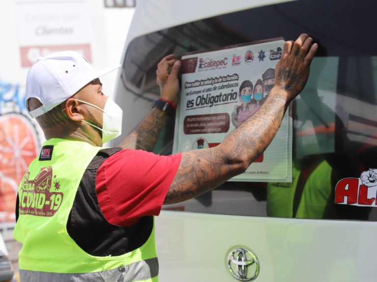 Autoridades de Ecatepec arrestan a 2 personas que se negaron a portar correctamente el cubebocas