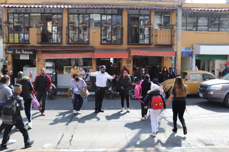 Inicia operativo “Regresa Seguro” en planteles educativos en Huixquilucan