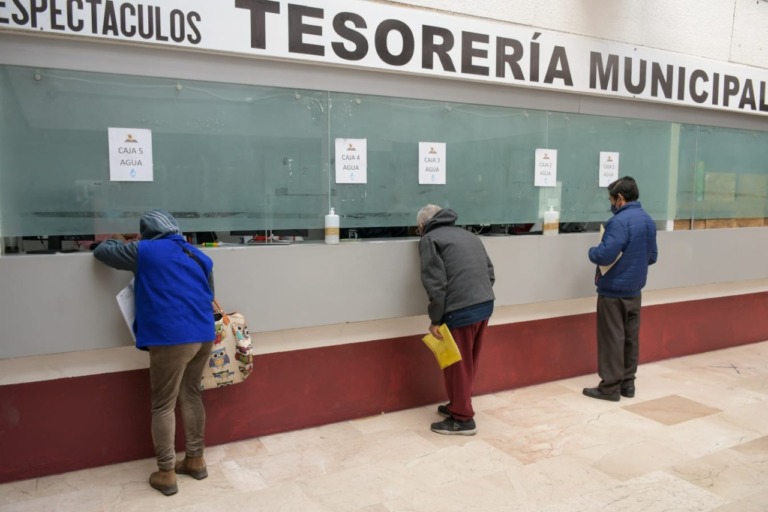 EL PAGO DE PREDIO Y AGUA PERMITE REALIZAR MÁS OBRAS Y ACCIONES EN BENEFICIO DE LA POBLACIÓN: ADOLFO CERQUEDA