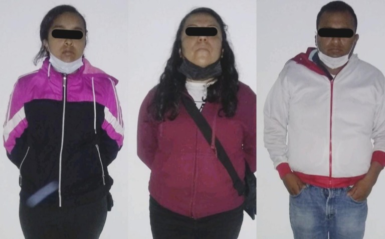 Policías de Ecatepec detienen a dos mujeres y un hombre que se dedicaban a asaltar a transeúntes