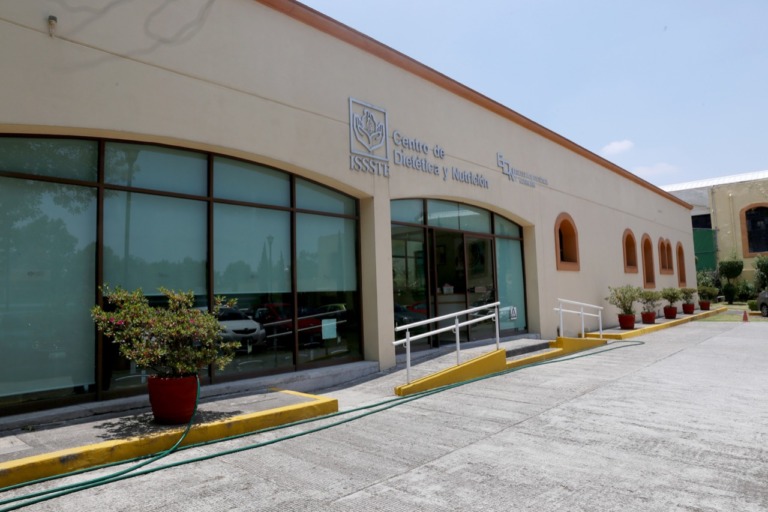 Capacita Issste a personal para brindar alimentación saludable en hospitales