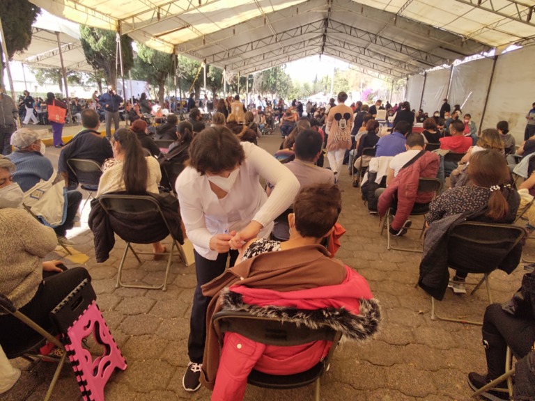 INSTALAN 4 PUNTOS DE VACUNACIÓN CONTRA COVID-19 EN NAUCALPAN