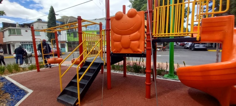 REHABILITAN JARDÍN Y CREAN PARQUE CANINO CON PRESUPUESTO PARTICIPATIVO 2020-2021