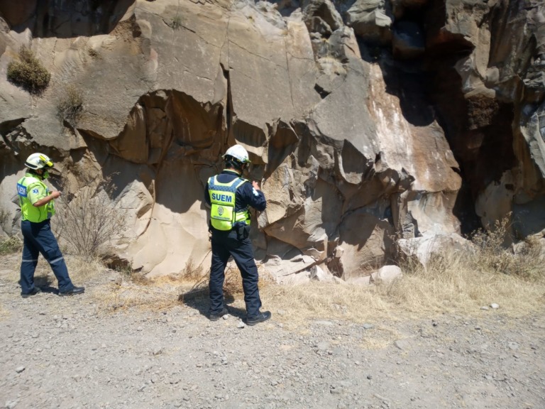 Se derrumba una mina de piedra en Toluca