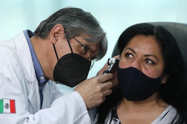 Promueve Issste aplicación de tamiz neonatal auditivo