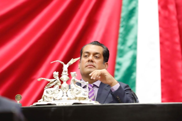 La presidencia de la Mesa Directiva exhortó a diputadas a excusarse en la discusión del dictamen en materia de energía