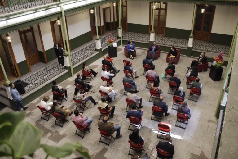 SON ACTIVIDADES PRESENCIALES VÍNCULO PARA QUE LECTORES MEXIQUENSES INTERACTÚEN CON AUTORES DE LIBROS