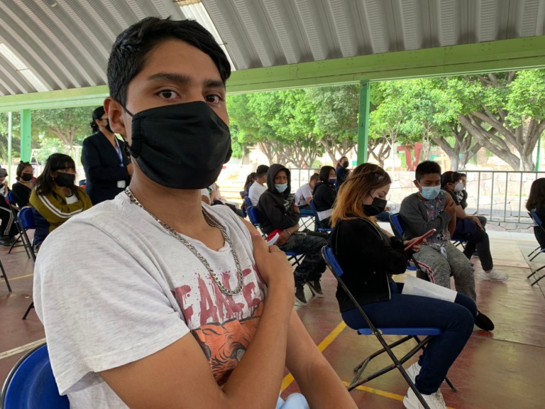 Ecatepec aplica vacunas contra Covid-19 a niños de 12 y 13 años de edad