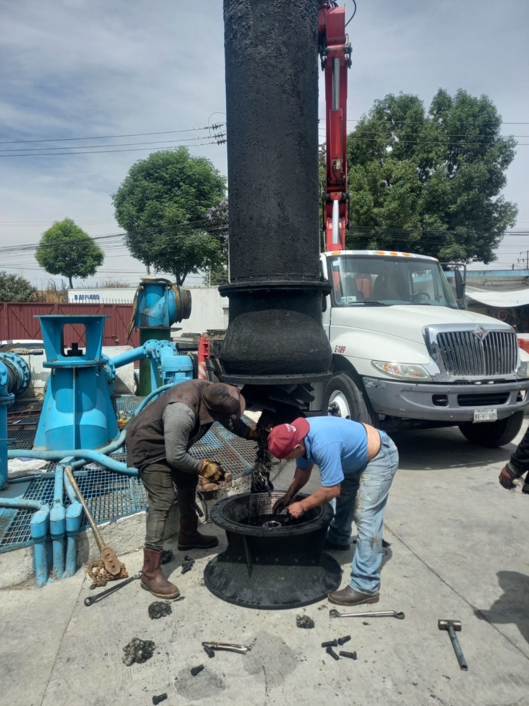 EN MANTENIMIENTO PREVENTIVO Y CORRECTIVO LOS CÁRCAMOS DEL MUNICIPIO PARA EVITAR INUNDACIONES