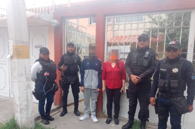 Localizan a un menor de edad extraviado y lo reintegran con su familia en Nezahualcóyotl