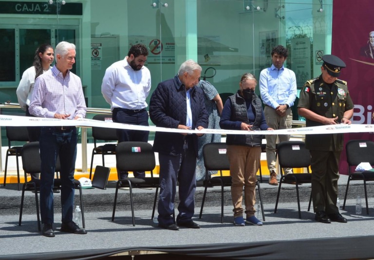 Inaugura AMLO y Del Mazo banco del bienestar en el municipio de Morelos