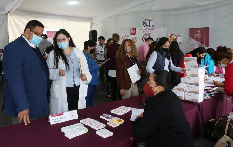 Comprometido Issste a reforzar difusión y sensibilización de la lactancia materna