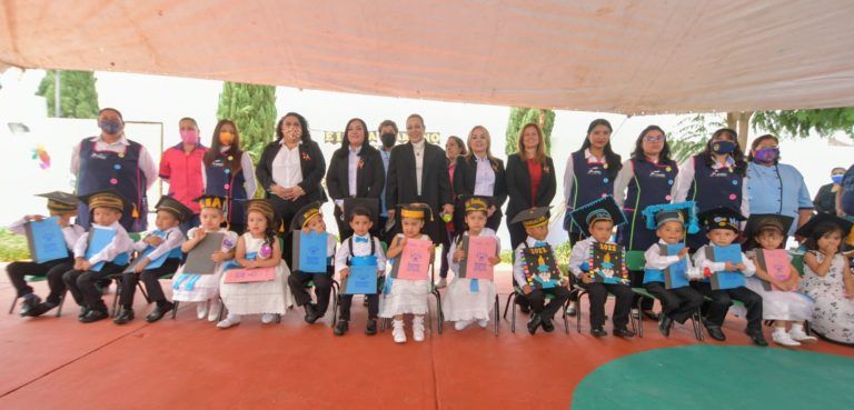 CONCLUYEN ESTUDIOS DE APRENDIZAJE BÁSICO NIÑAS Y NIÑOS EN EL DIF DE ATIZAPÁN DE ZARAGOZA