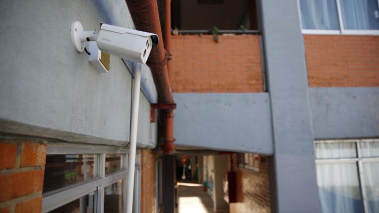 Circuitos cerrados de TV para mayor seguridad en unidades habitacionales en Venustiano Carranza