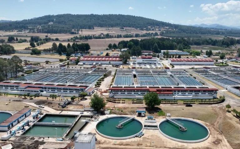 Hundimientos en varias colonias del Estado de México