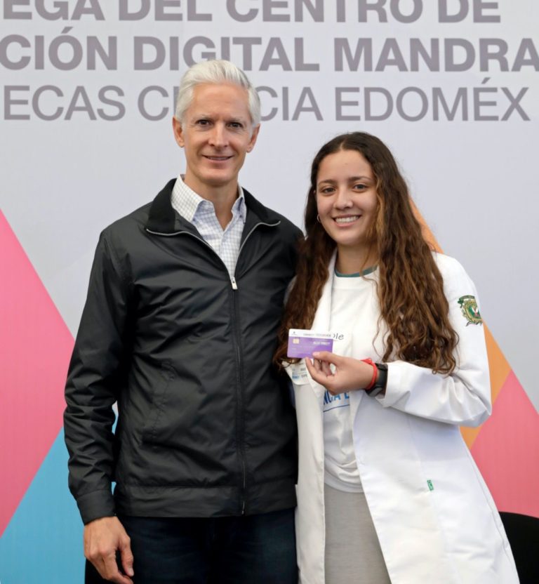 ENTREGA ALFREDO DEL MAZO EL CENTRO DE INNOVACIÓN DIGITAL “MANDRA” DE LA UAEM