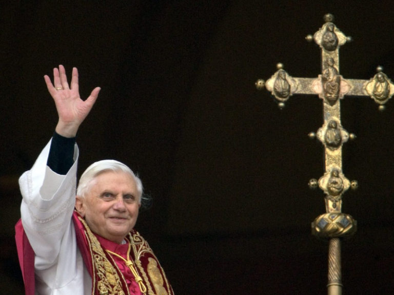 Funeral de Benedicto XVI se realizará el 5 de enero; lo presidirá el papa Francisco
