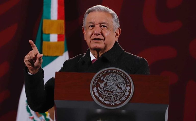 López Obrador ya firmó el decreto de vacaciones dignas  para que entre vigor en 2023