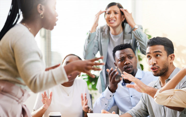 Guía definitiva: cómo sobrevivir a los comentarios incómodos en temporada navideña