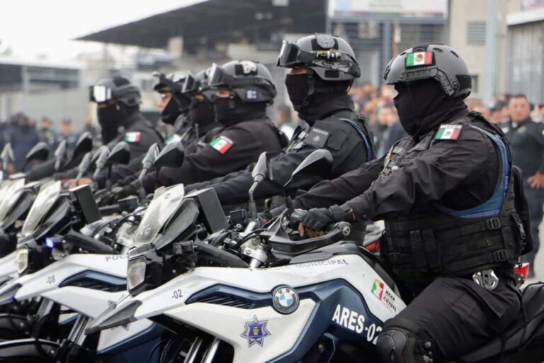 Mas de mil policías municipales vigilarán el regreso a clases de miles de estudiantes de Nezahualcóyotl