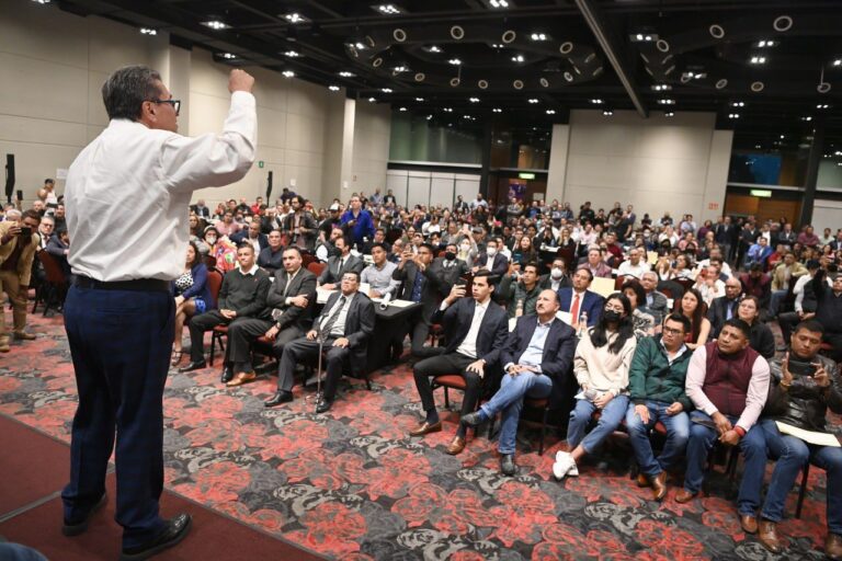 LO QUE QUEREMOS ES PARTICIPAR EN DEMOCRACIA, DICE RICARDO MONREAL