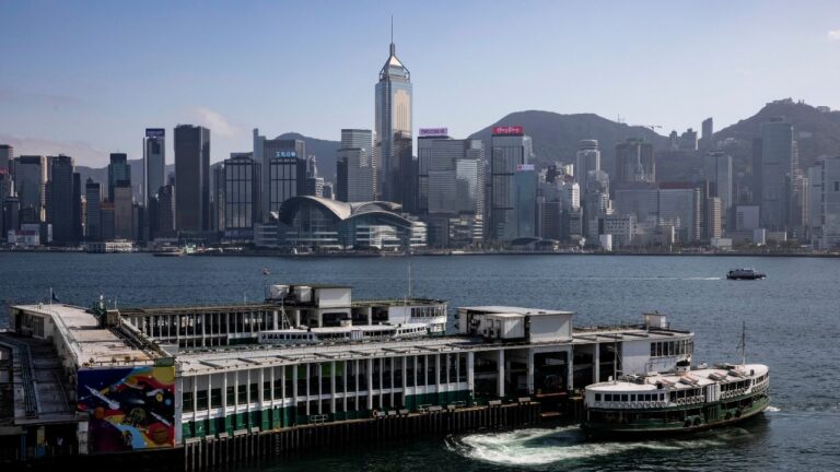 Hong Kong ofrece miles de vuelos gratis para “celebrar” fin de aislamiento por covid-19