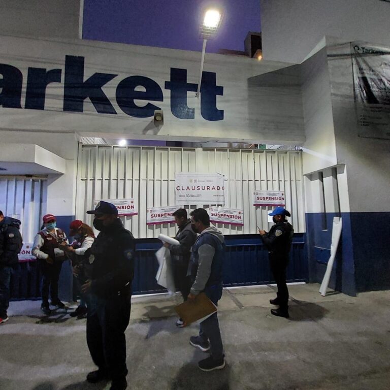 Alcaldía Iztacalco clausura fábrica contaminante