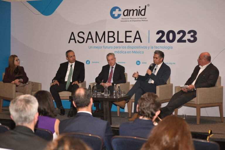 La AMID presenta a Héctor Orellana como su nuevo presidente 2023-2025