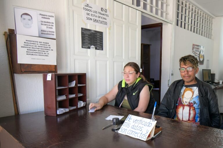 Inicia trámite para solicitar la cartilla del servicio militar nacional para clase 2005, anticipados y remisos en Nezahualcóyotl