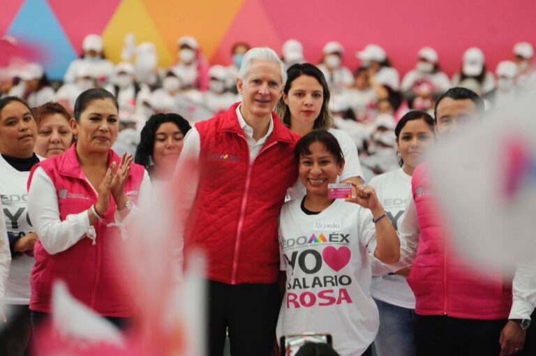 Aprovechan amas de casa las capacitaciones que ofrece el Salario Rosa: Alfredo Del Mazo