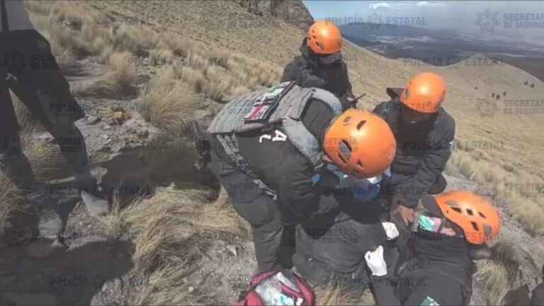 Rescatan a turista en el Nevado de Toluca