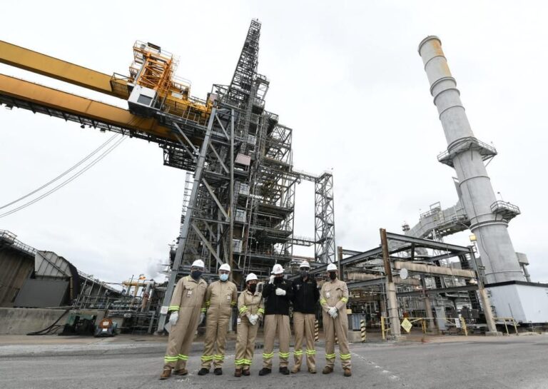 PEMEX analiza opciones logísticas para enviar más combustibles de Deer Park