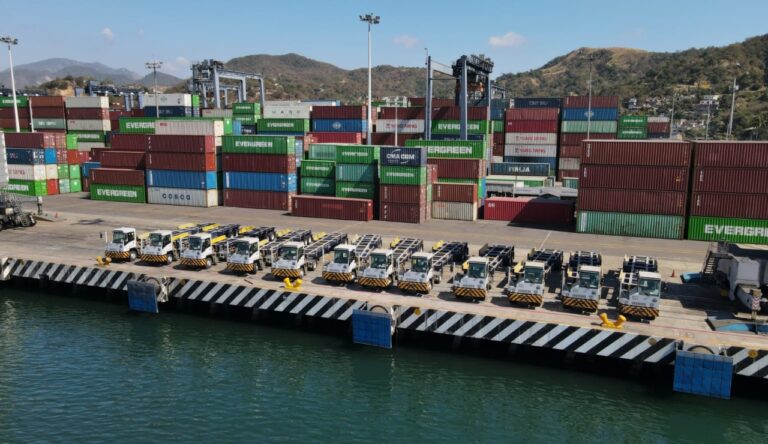 Hutchison Ports TIMSA fortalece operación portuaria con inversión de 25 mdp en flotilla de equipos de arrastre