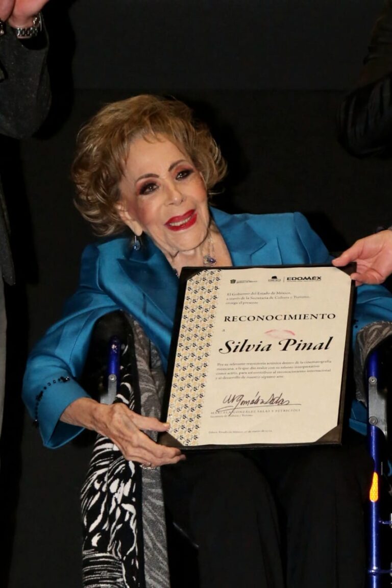 Recibe Silvia Pinal homenaje en la Cineteca Mexiquense