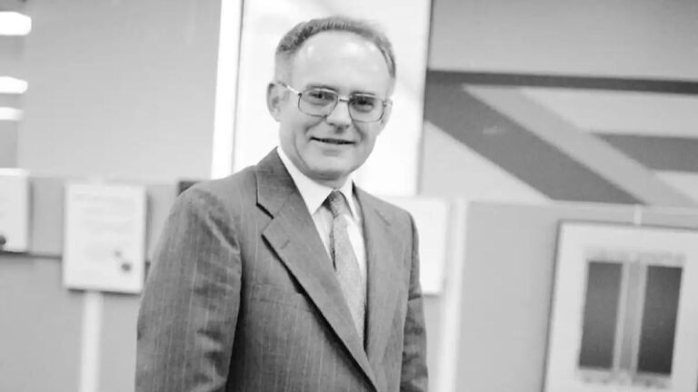 Muere a los 94 años Gordon Moore, cofundador de Intel