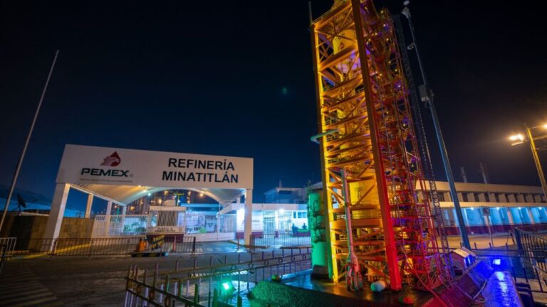 PEMEX registra su mayor producción de crudo en casi cinco años