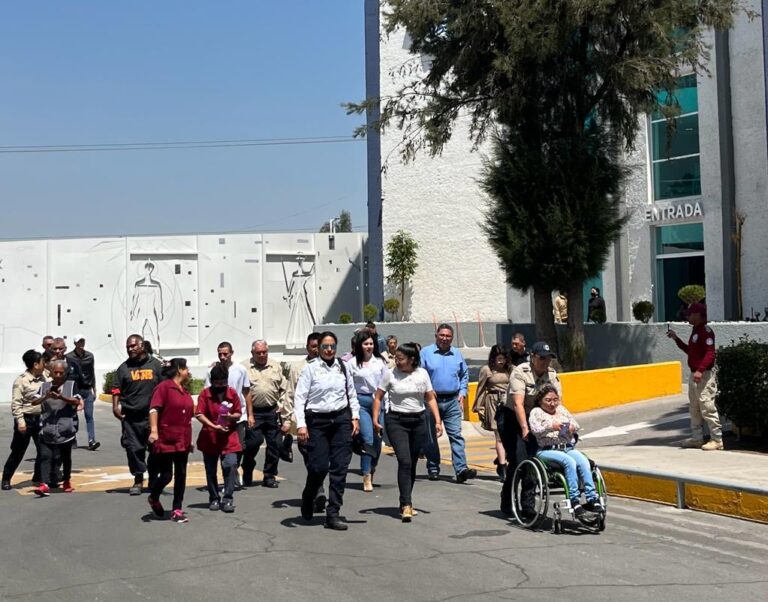 Se suma el Ayuntamiento de Tecámac al simulacro nacional, evacúan 62 inmuebles municipales