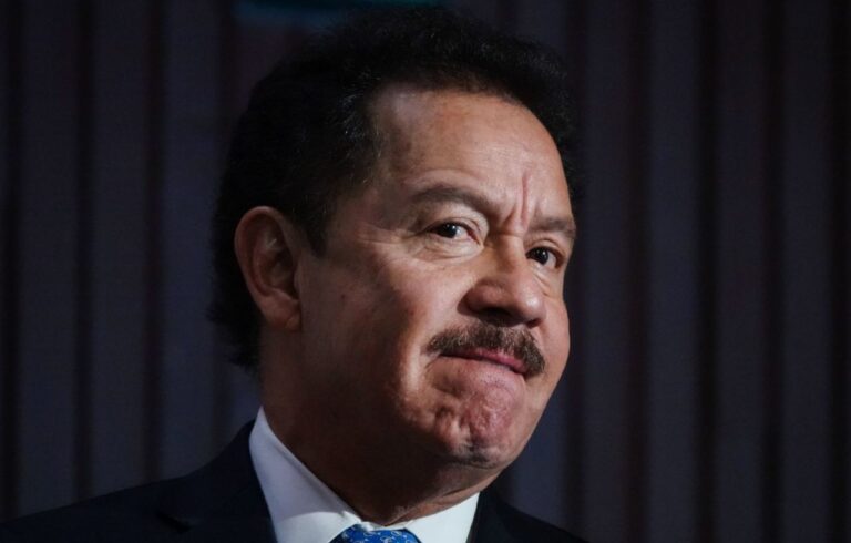 Ignacio Mier en picada; Anda nervioso