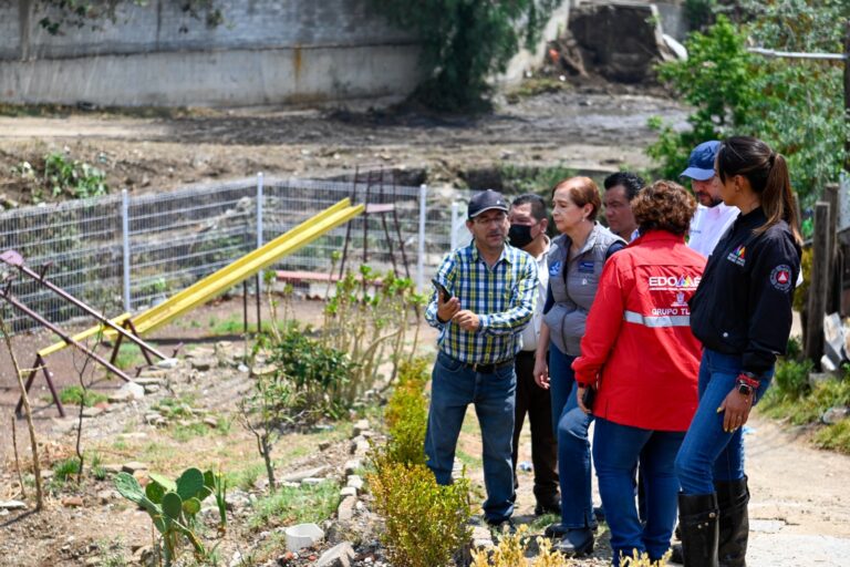 Recorre Angélica Moya comunidades afectadas por lluvia
