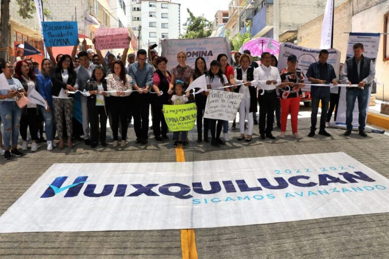 Entrega Huixquilucan repavimentación con concreto hidráulico en Constituyentes de 1917