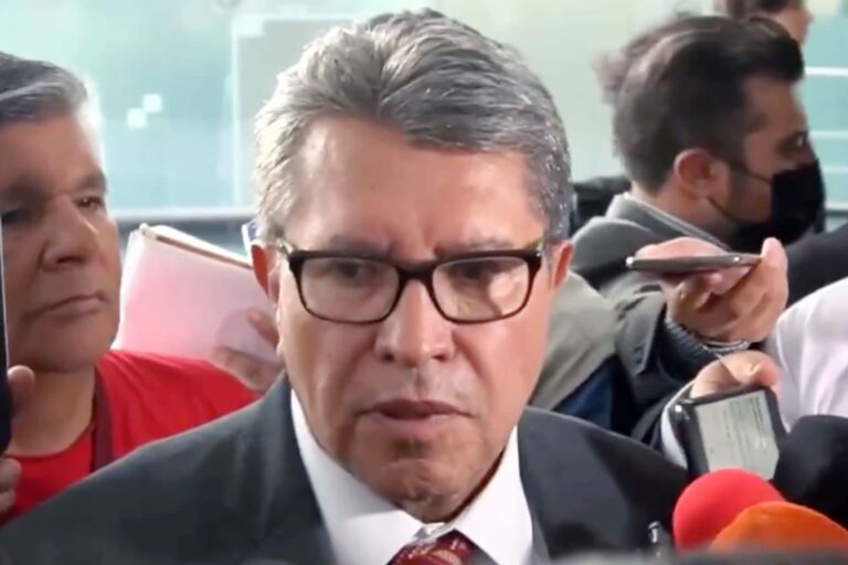 Monreal considera conveniente que aspirantes a la Presidencia renuncien a sus cargos