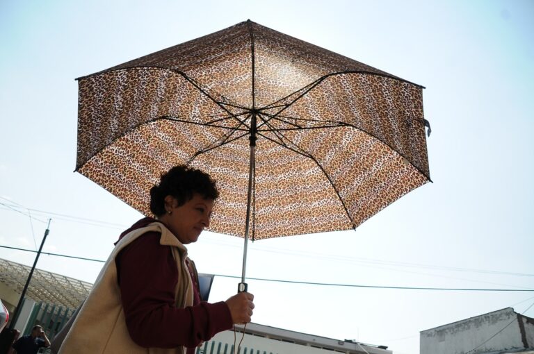 RECOMIENDA SALUD EDOMÉX CONSUMIR SUFICIENTE AGUA NATURAL PARA PREVENIR CASOS DE DESHIDRATACIÓN ANTE EL INTENSO CALOR