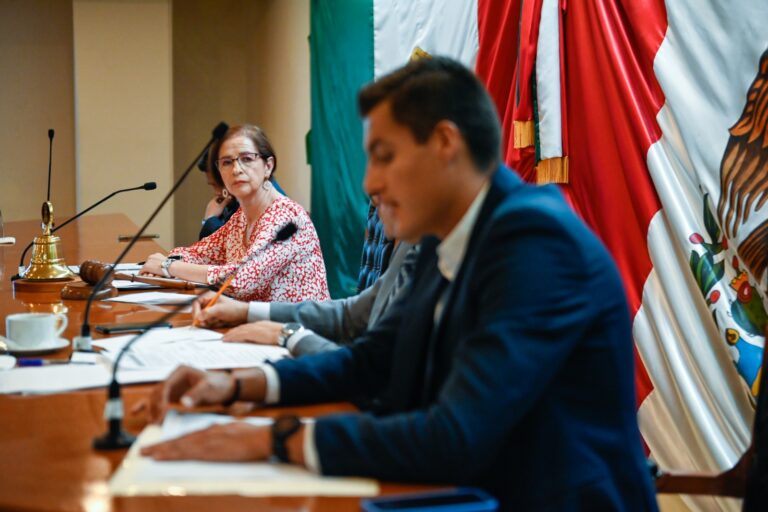 Participan deportistas destacados en cabildo abierto de Naucalpan