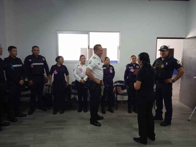 Policías municipales se capacitan en lengua de señas mexicana