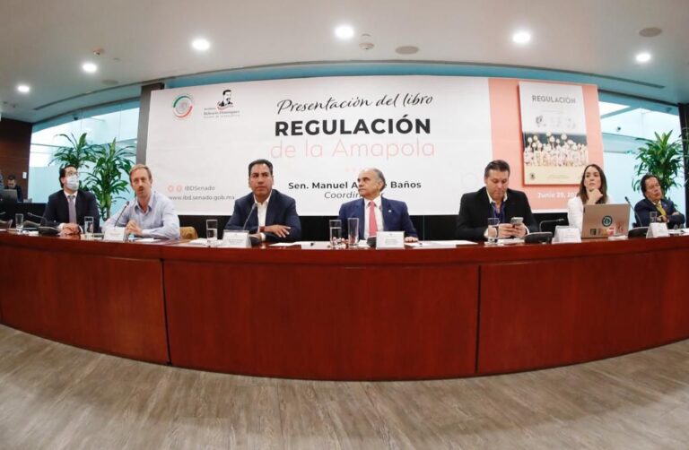 Eduardo Ramírez Aguilar pide reflexionar a fondo la legalización de la amapola para uso medicinal