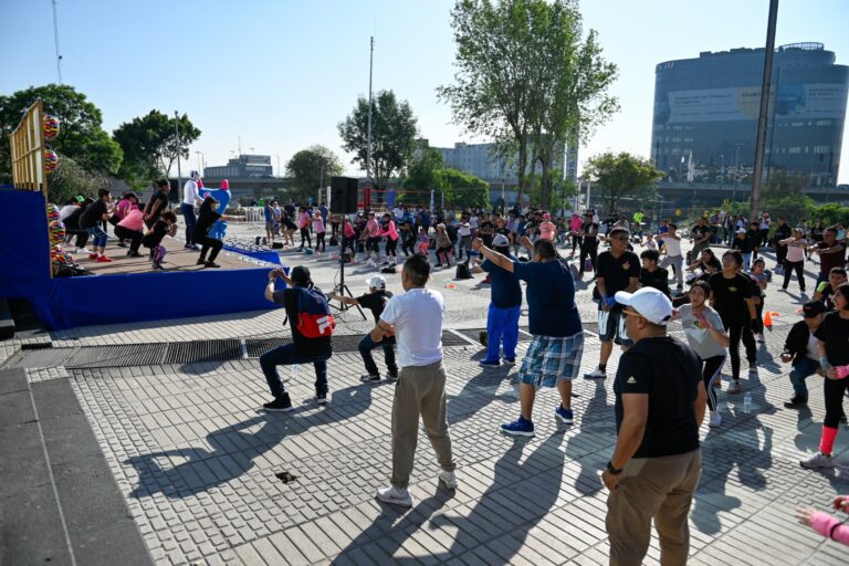 Con ‘boxeando con mi super héroe’, festejan a los papás de Naucalpan