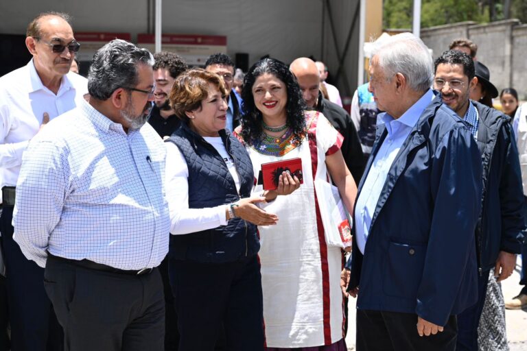 Delfina Gómez acompaña al Presidente López Obrador a visita de supervisión del Tren Interurbano México–Toluca