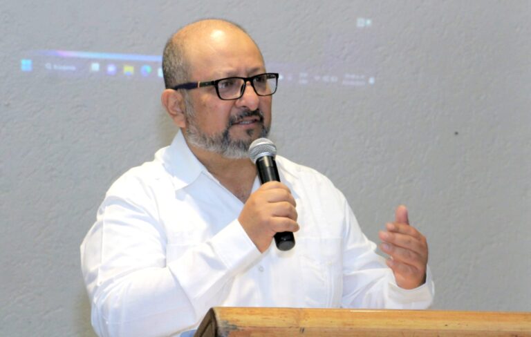 Enfrentará la maestra Delfina intereses muy poderosos de políticos del PRI en la defensa de los bosques del Edomex