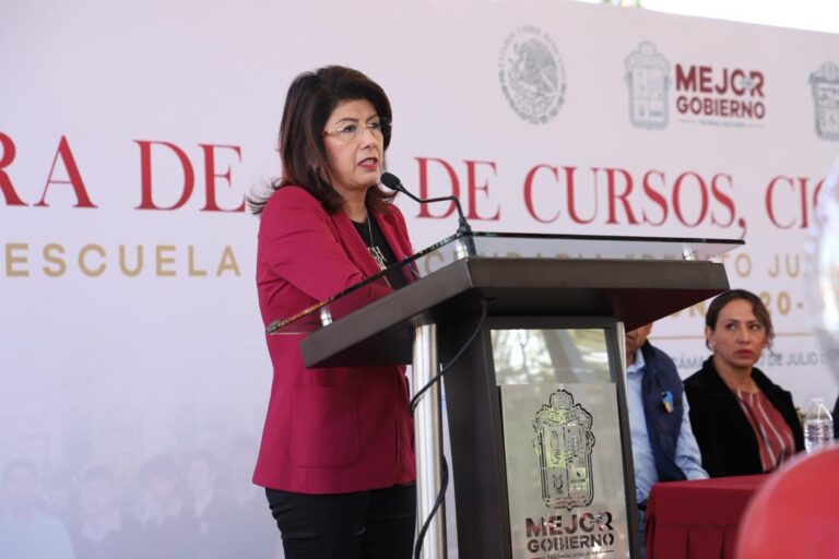 Pide MG a jóvenes de Tecámac a involucrarse en el desarrollo económico al aumentar la actividad en el AIFA